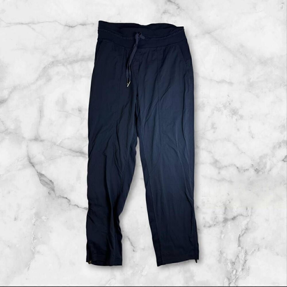LululemonâSizeâ4âNavyâBlueâJoggersâ25"